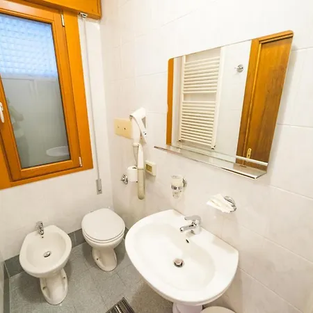 Отель Grand Prix 3*