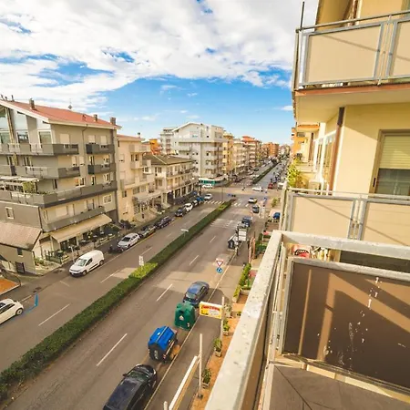 Grand Prix Отель