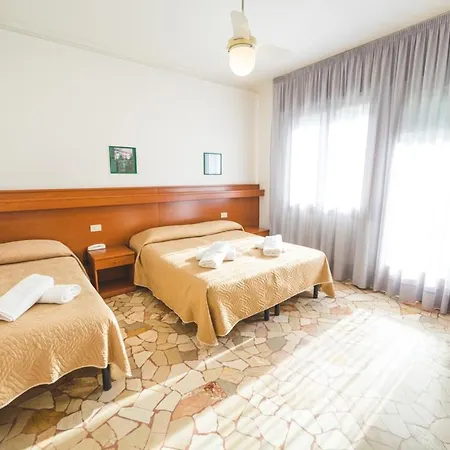 Hotel Grand Prix 3*