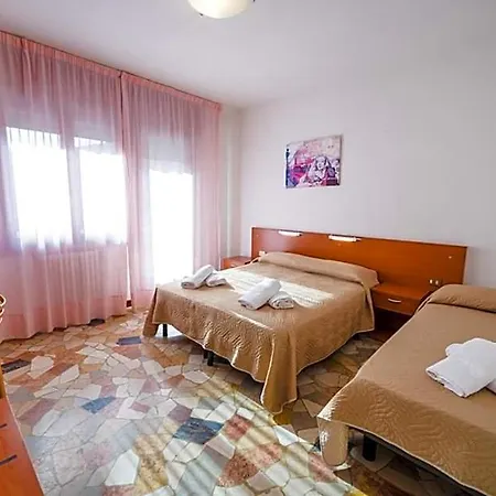 Grand Prix Hotel